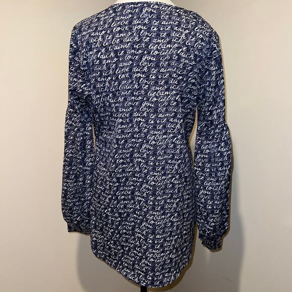CAbi Te Amo Navy Blue Love Letter Languages Script Balloon Sleeve Blouse Size S - Picture 4 of 14